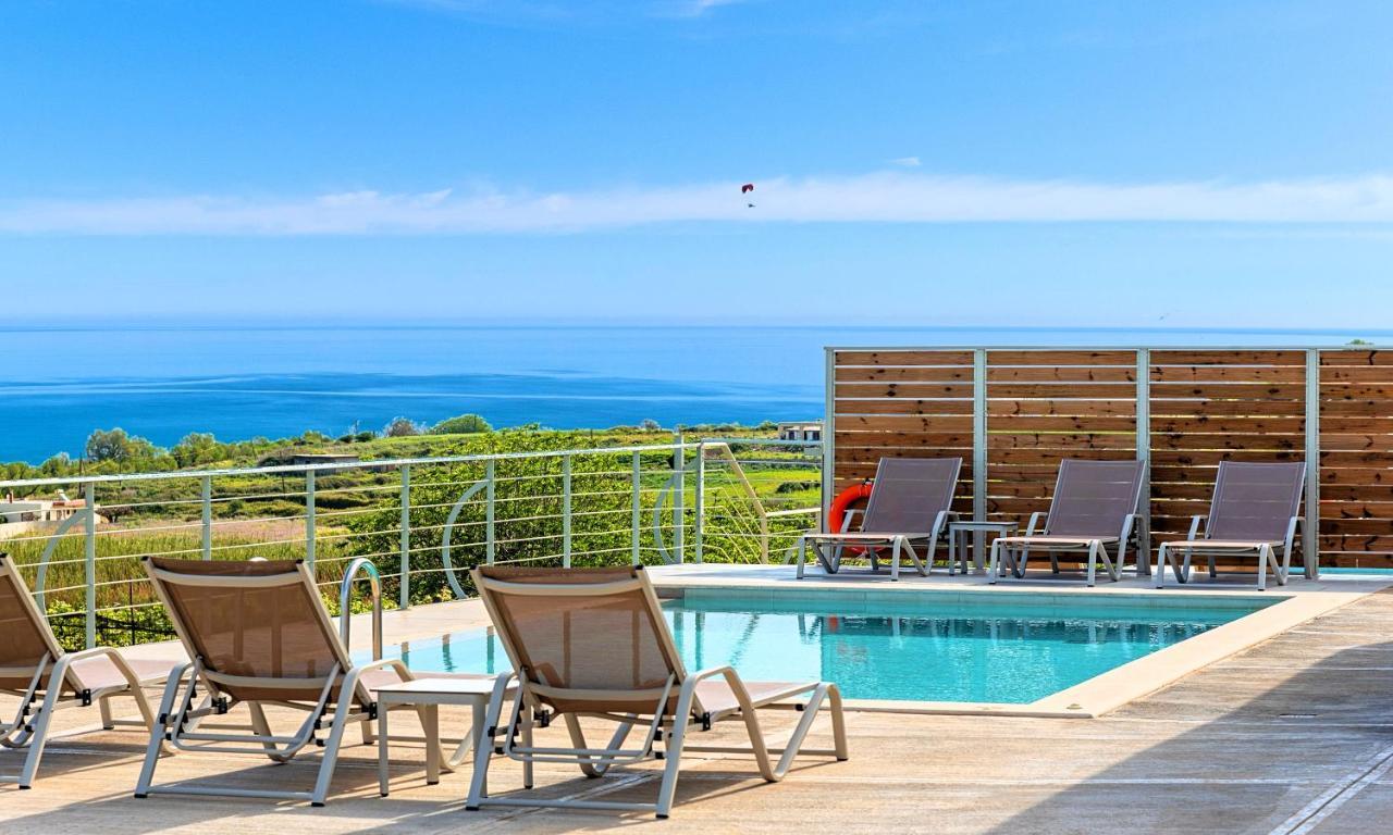 Villa Vista Mare Heated Pool